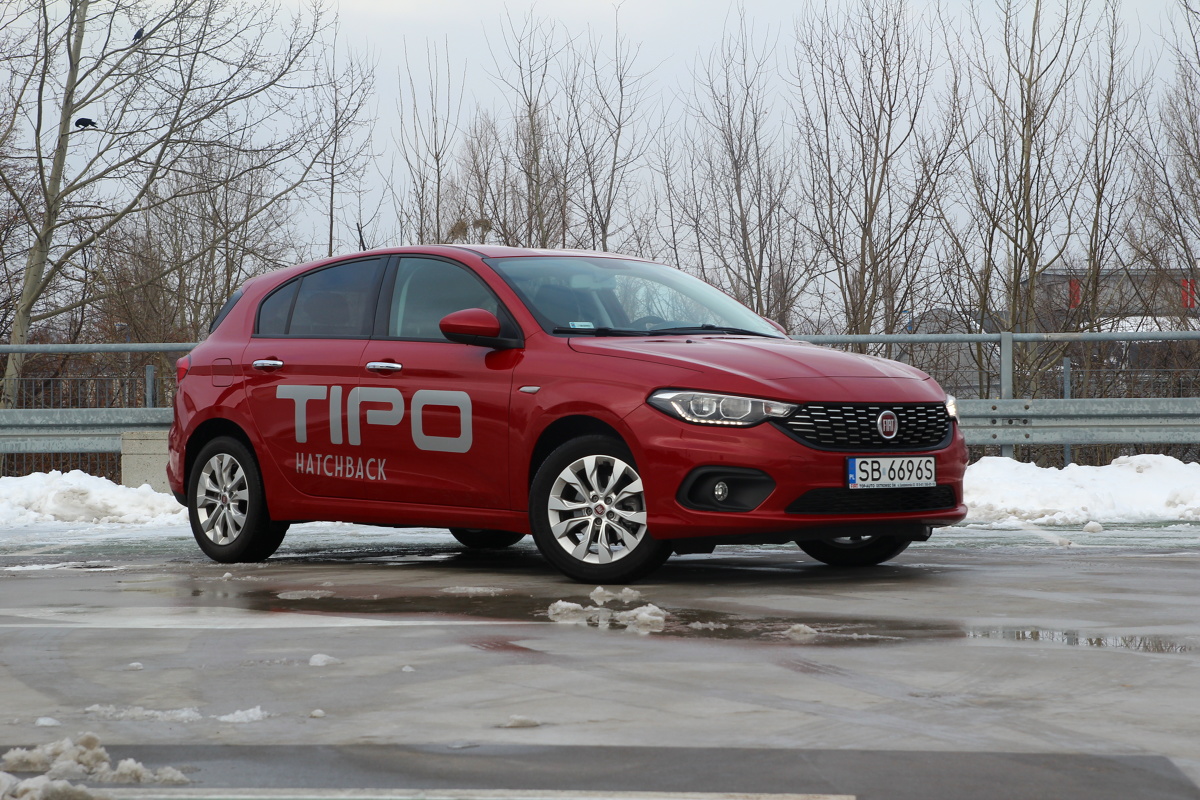 Nowy Fiat Tipo Kompakt z ciekawym wyposażeniem