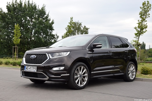 Ford Edge 2.0 TDCi Vignale - test
Ford Edge to dużych rozmiarów SUV początkowo oferowany na rynek amerykański. Jednak rosnący popyt na pojazdy tego typu w Europie spowodował rozpoczęcie w 2016 roku jego sprzedaży na tym rynku.
fot. Robert Kulczyk / Info-Ekspert (http://www.info-ekspert.pl) Ford Edge 2.0 TDCi Vignale - test
Ford Edge to dużych rozmiarów SUV początkowo oferowany na rynek amerykański. Jednak rosnący popyt na pojazdy tego typu w Europie spowodował rozpoczęcie w 2016 roku jego sprzedaży na tym rynku.
fot. Robert Kulczyk / Info-Ekspert (http://www.info-ekspert.pl)