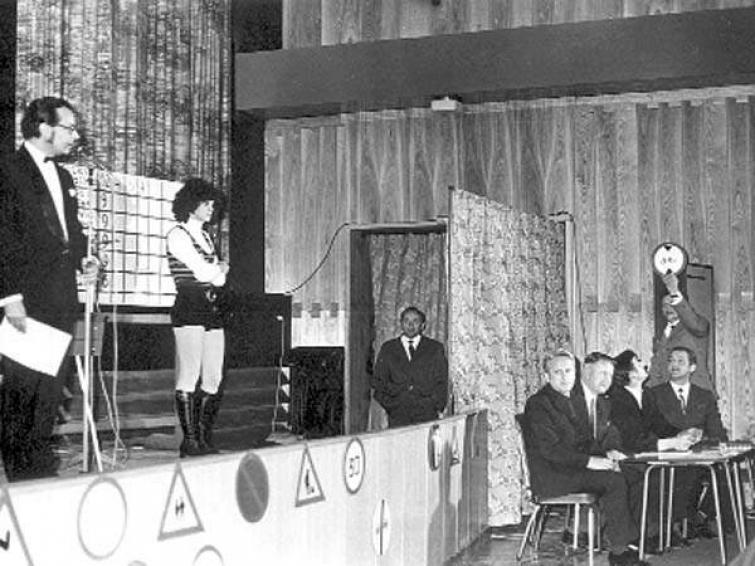 Kulturalny kierowca na drodze: tak było w roku 1970 roku Kulturalny kierowca na drodze: tak było w roku 1970 roku
