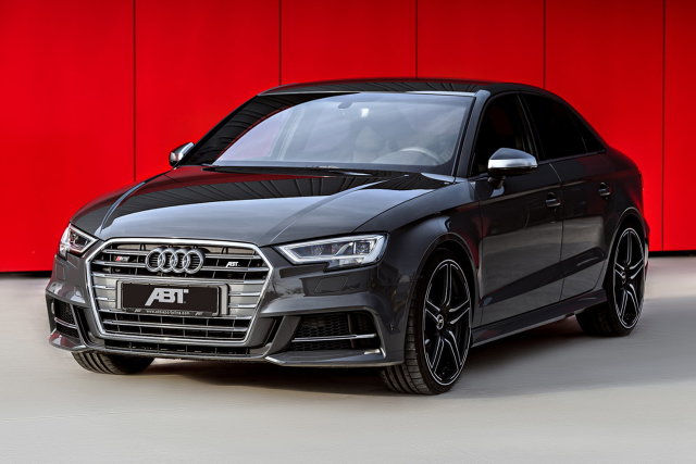 Audi S3
Dwulitrowy silnik TFSI oferuje 400 KM, czyli o 100 KM więcej jak standardowo. Dzięki niemu do 100 km/h przyspieszymy w 4,3 s, natomiast prędkość maksymalna wyniesie 280 km/h.
Fot. ABT Audi S3
Dwulitrowy silnik TFSI oferuje 400 KM, czyli o 100 KM więcej jak standardowo. Dzięki niemu do 100 km/h przyspieszymy w 4,3 s, natomiast prędkość maksymalna wyniesie 280 km/h.
Fot. ABT