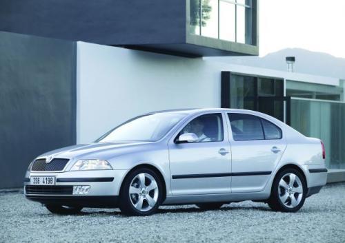 skoda octavia или chevrolet lacetti