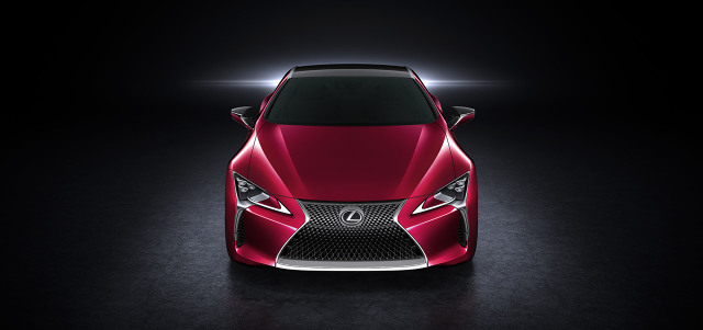 Wiceprezes Lexus International Mark Templin mówi, że wobec ogromnego zainteresowania klientów sprzedaż Lexusa LC 500 może przekroczyć oczekiwania, zwłaszcza w USA. Firma spodziewa się również, że Lexus LC 500 pozyska dla japońskiej marki zupełnie nowych klientów / Fot. Lexus Wiceprezes Lexus International Mark Templin mówi, że wobec ogromnego zainteresowania klientów sprzedaż Lexusa LC 500 może przekroczyć oczekiwania, zwłaszcza w USA. Firma spodziewa się również, że Lexus LC 500 pozyska dla japońskiej marki zupełnie nowych klientów / Fot. Lexus
