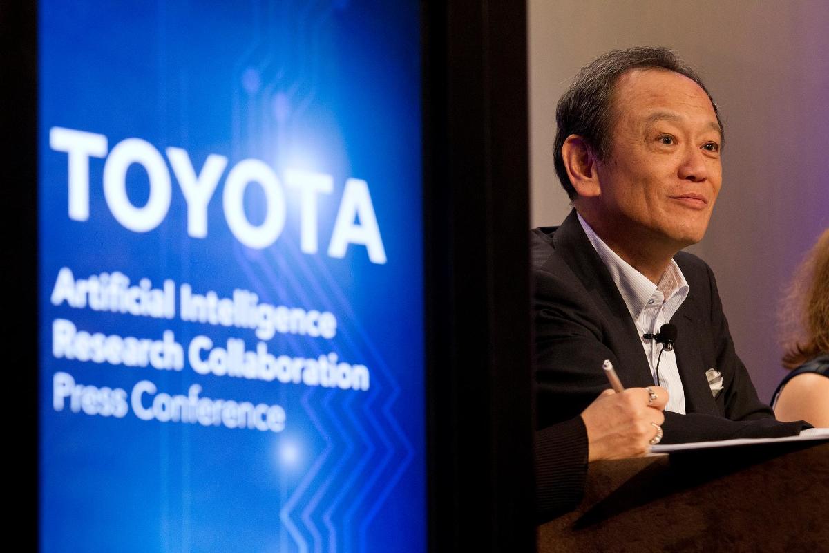 Toyota nawiązała współpracę z Massachusetts Institute of Technology i Uniwersytetem Stanforda w dziedzinie badań nad sztuczną inteligencją. Celem współpracy jest rozwijanie zaawansowanych systemów bezpieczeństwa czynnego opartych na sztucznej inteligencji Fot. materiały prasowe Toyota nawiązała współpracę z Massachusetts Institute of Technology i Uniwersytetem Stanforda w dziedzinie badań nad sztuczną inteligencją. Celem współpracy jest rozwijanie zaawansowanych systemów bezpieczeństwa czynnego opartych na sztucznej inteligencji Fot. materiały prasowe
