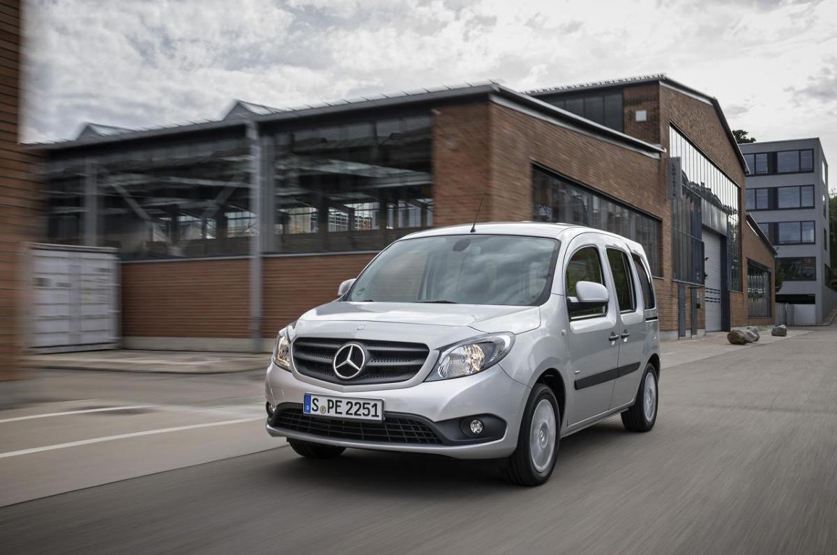 Mercedes Citan Crewbus / Fot. Mercedes-Benz Mercedes Citan Crewbus / Fot. Mercedes-Benz