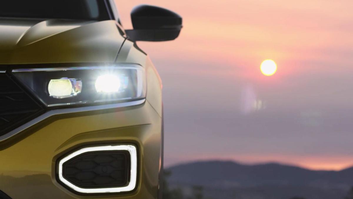 Volkswagen T-Roc
Nowość Volkswagena ujrzy światło dzienne w pełnej okazałości już 23 sierpnia. Tymczasem producent podgrzewa atmosferę przed premierą.
Fot. Volkswagen Volkswagen T-Roc
Nowość Volkswagena ujrzy światło dzienne w pełnej okazałości już 23 sierpnia. Tymczasem producent podgrzewa atmosferę przed premierą.
Fot. Volkswagen