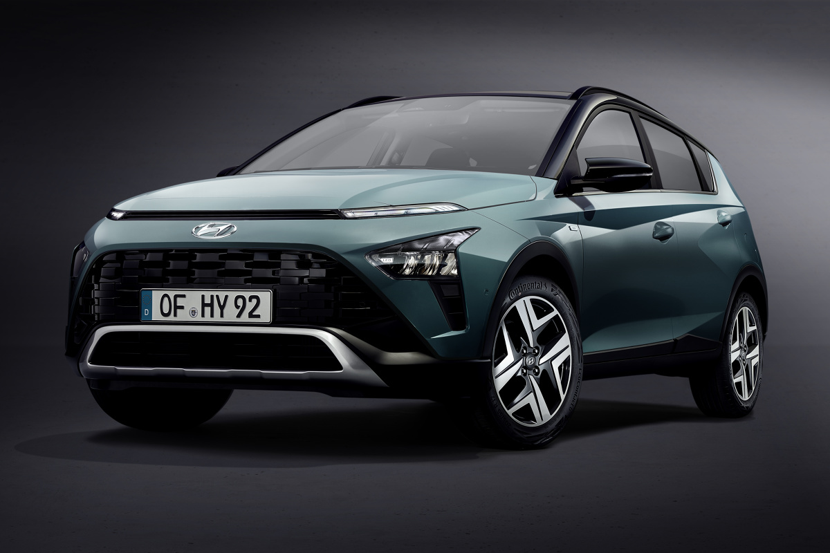 Hyundai Bayon
Hyundai zaprezentował model BAYON, całkowicie nowego SUV-a segmentu B, zaprojektowanego specjalnie dla Europy. BAYON będzie najnowszym i najmniejszym członkiem powiększającej się rodziny SUV-ów Hyundai.
Fot. Hyundai Hyundai Bayon
Hyundai zaprezentował model BAYON, całkowicie nowego SUV-a segmentu B, zaprojektowanego specjalnie dla Europy. BAYON będzie najnowszym i najmniejszym członkiem powiększającej się rodziny SUV-ów Hyundai.
Fot. Hyundai