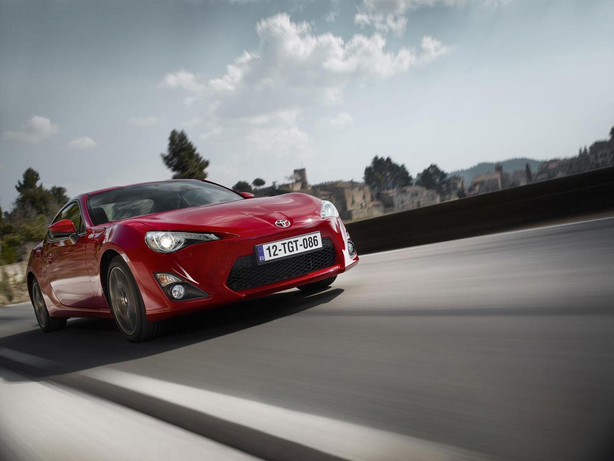 Сравнение toyota gt86