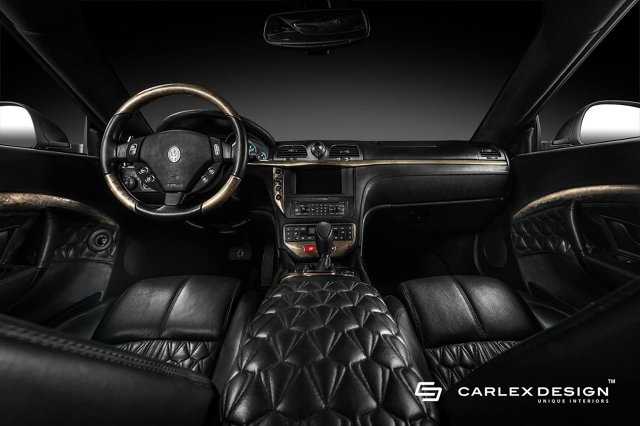 Maserati GranTurismo
Skóra, drewno oraz aluminium. To głównie te materiały dominują we wnętrzu włoskiego pojazdu.
Fot. Carlex Design Maserati GranTurismo
Skóra, drewno oraz aluminium. To głównie te materiały dominują we wnętrzu włoskiego pojazdu.
Fot. Carlex Design