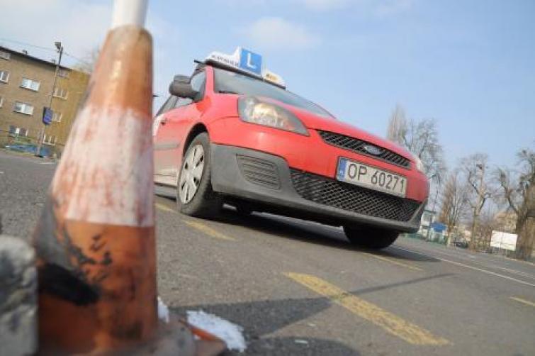 Nowe egzaminy na prawo jazdy od 2013 r.: Sejm zmienił ustawy Nowe egzaminy na prawo jazdy od 2013 r.: Sejm zmienił ustawy