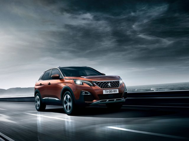Peugeot 3008
Bazą do powstania auta była modułowa platforma EMP2, a w zależności od wersji samochód został odchudzony nawet o 100 kg. Do wyboru przewidziano dwa doładowane motory benzynowe i cztery wysokoprężne
Fot. Peugeot Peugeot 3008
Bazą do powstania auta była modułowa platforma EMP2, a w zależności od wersji samochód został odchudzony nawet o 100 kg. Do wyboru przewidziano dwa doładowane motory benzynowe i cztery wysokoprężne
Fot. Peugeot