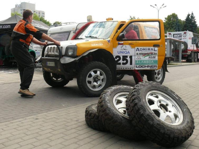 Ruszył Rajd Pojazdów Terenowych "Baja Carpathia 2011” Ruszył Rajd Pojazdów Terenowych "Baja Carpathia 2011”