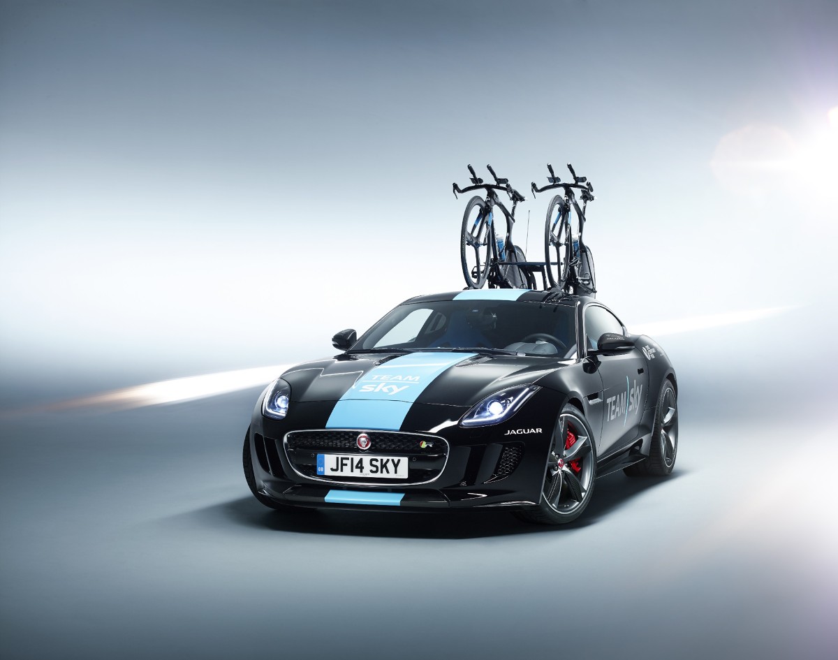 Jaguar F-Type R Coupe Team Sky
Fot: Jaguar Jaguar F-Type R Coupe Team Sky
Fot: Jaguar