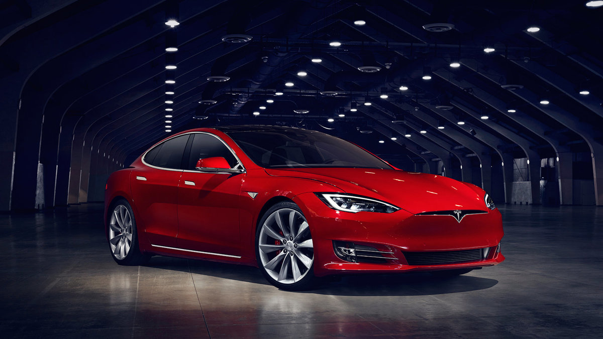 Tesla Model S
Liftback dzięki modernizacji upodobnił się do oferowanego Modelu 3 i Modelu X. Zdecydowano się na rezygnację z atrapy chłodnicy, a reflektory wykorzystują technologię LED.
Fot. Tesla Tesla Model S
Liftback dzięki modernizacji upodobnił się do oferowanego Modelu 3 i Modelu X. Zdecydowano się na rezygnację z atrapy chłodnicy, a reflektory wykorzystują technologię LED.
Fot. Tesla