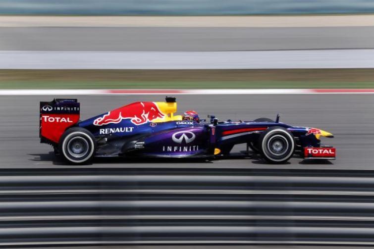 GP Bahrajnu: Vettel odjeżdża konkurentom GP Bahrajnu: Vettel odjeżdża konkurentom