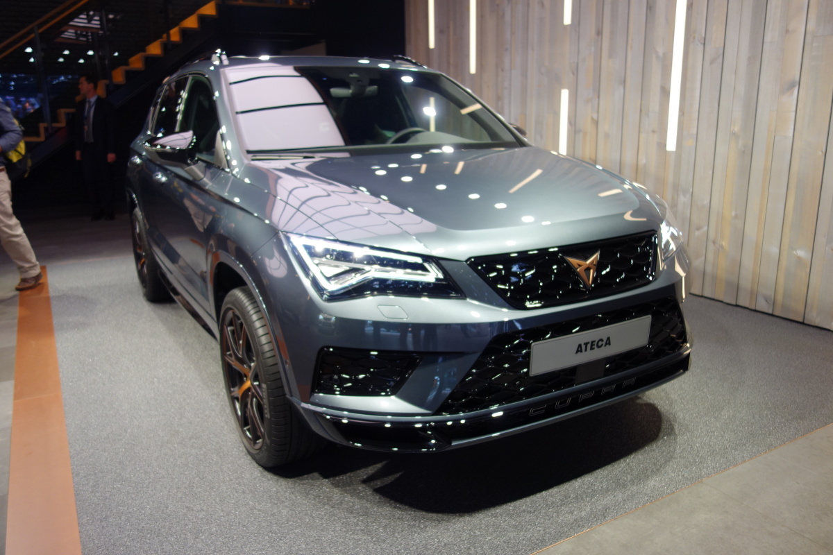 Cupra Ateca
Silnik 2.0 TSI oferuje moc 300 KM oraz współpracuje z nową 7-stopniową skrzynią biegów DSG, która została zmodyfikowana.
Fot. Ryszard M. Perczak Cupra Ateca
Silnik 2.0 TSI oferuje moc 300 KM oraz współpracuje z nową 7-stopniową skrzynią biegów DSG, która została zmodyfikowana.
Fot. Ryszard M. Perczak