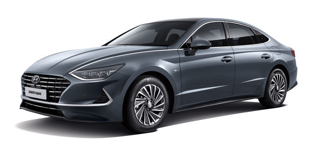 Hyundai Sonata Hybrid
Hyundai Motor zaprezentował Sonatę Hybrid, pierwszy model na świecie oferujący technologię Active Shift Control (ASC), który jest również wyposażony w system paneli słonecznych.
Fot. Hyundai Hyundai Sonata Hybrid
Hyundai Motor zaprezentował Sonatę Hybrid, pierwszy model na świecie oferujący technologię Active Shift Control (ASC), który jest również wyposażony w system paneli słonecznych.
Fot. Hyundai