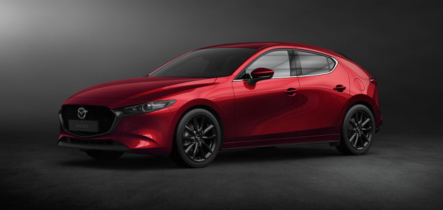 Mazda 3
Gama silnikowa to benzynowe jednostki Skyactiv-G o pojemnościach 1,5 i 2,0 l, diesla 1.8 Skyactiv-D oraz po raz pierwszy w seryjnie produkowanym modelu motor Skyactiv-X SPCCI (Spark Plug Controlled Compression Ignition), który łączy w sobie zalety diesla i benzyniaka.
Fot. Mazda Mazda 3
Gama silnikowa to benzynowe jednostki Skyactiv-G o pojemnościach 1,5 i 2,0 l, diesla 1.8 Skyactiv-D oraz po raz pierwszy w seryjnie produkowanym modelu motor Skyactiv-X SPCCI (Spark Plug Controlled Compression Ignition), który łączy w sobie zalety diesla i benzyniaka.
Fot. Mazda