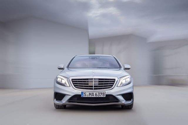 zdjęcie Mercedes-Benz S 63 AMG 
