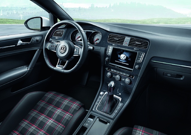 zdjęcie Volkswagen Golf GTI