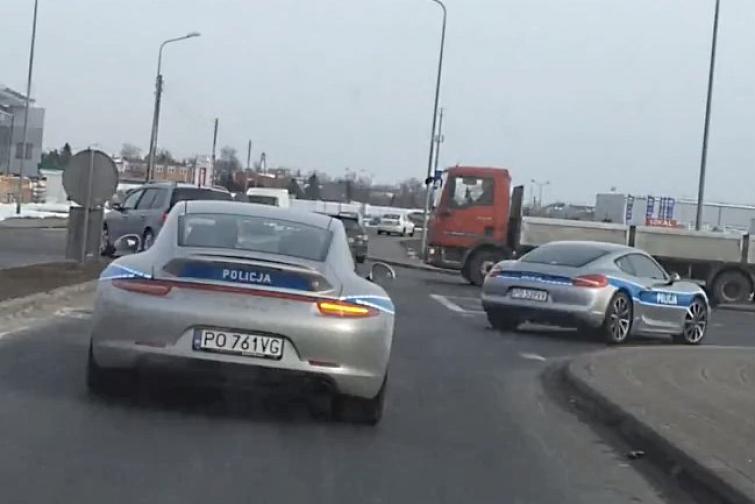 Polska Policja Jeździ Porsche - 911-Tką I Caymanem. Zobacz Film