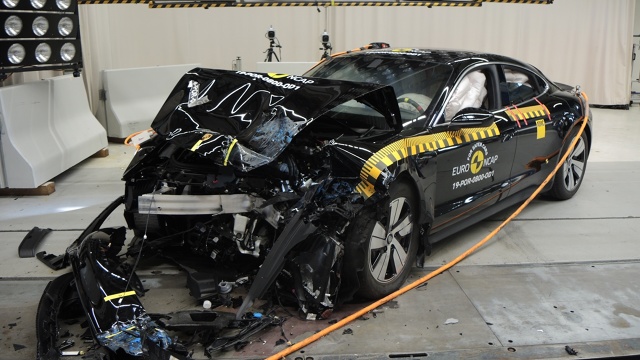 Euro NCAP opublikowała właśnie nowe wyniki testów zderzeniowych. Testom poddano głównie nowe modele, ale znalazły się także auta obecne od dawna na rynku.
Fot. Euro NCAP Euro NCAP opublikowała właśnie nowe wyniki testów zderzeniowych. Testom poddano głównie nowe modele, ale znalazły się także auta obecne od dawna na rynku.
Fot. Euro NCAP