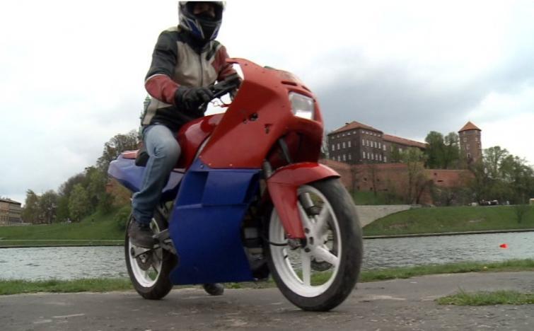 Julia RS600 - elektryczny motocykl Julia RS600 - elektryczny motocykl