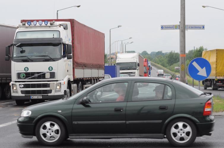 Kierowcy chcą blokować najważniejsze drogi w Polsce. Oto ich lista Kierowcy chcą blokować najważniejsze drogi w Polsce. Oto ich lista