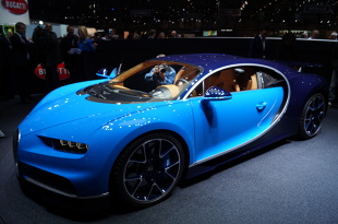 Bugatti Chiron

Na ten moment czekało wielu fanów motoryzacji. Bugatti pokazało model Chiron - następce Veyrona, który rozpędza się do 420 km/h / Fot. Tomasz Szmandra