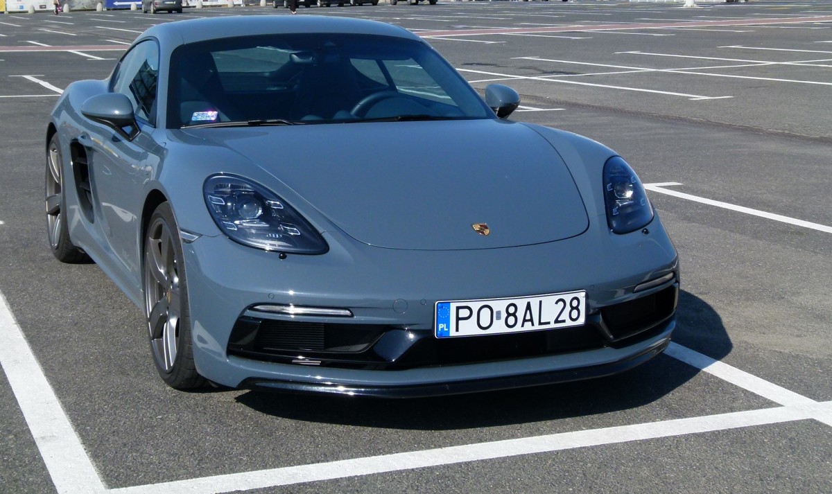 Porsche 718 Cayman. Pełnoprawny członek rodziny