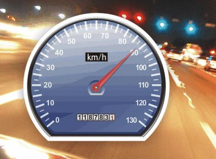Piesi giną po zmroku, bo nie noszą odblasków. Kierowco, uważaj! Piesi giną po zmroku, bo nie noszą odblasków. Kierowco, uważaj!