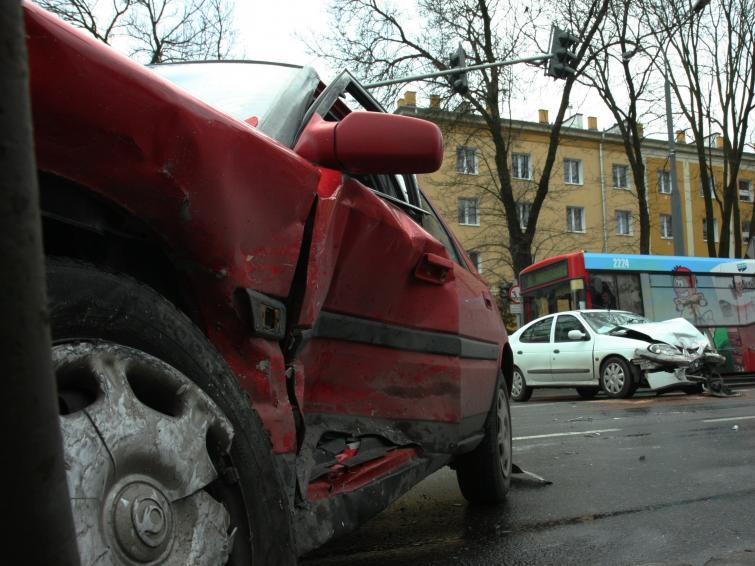 Naprawa auta z ubezpieczenia – gotówkowo czy bezgotówkowo?
fot. Maciej Kaczanowski Naprawa auta z ubezpieczenia – gotówkowo czy bezgotówkowo?
fot. Maciej Kaczanowski