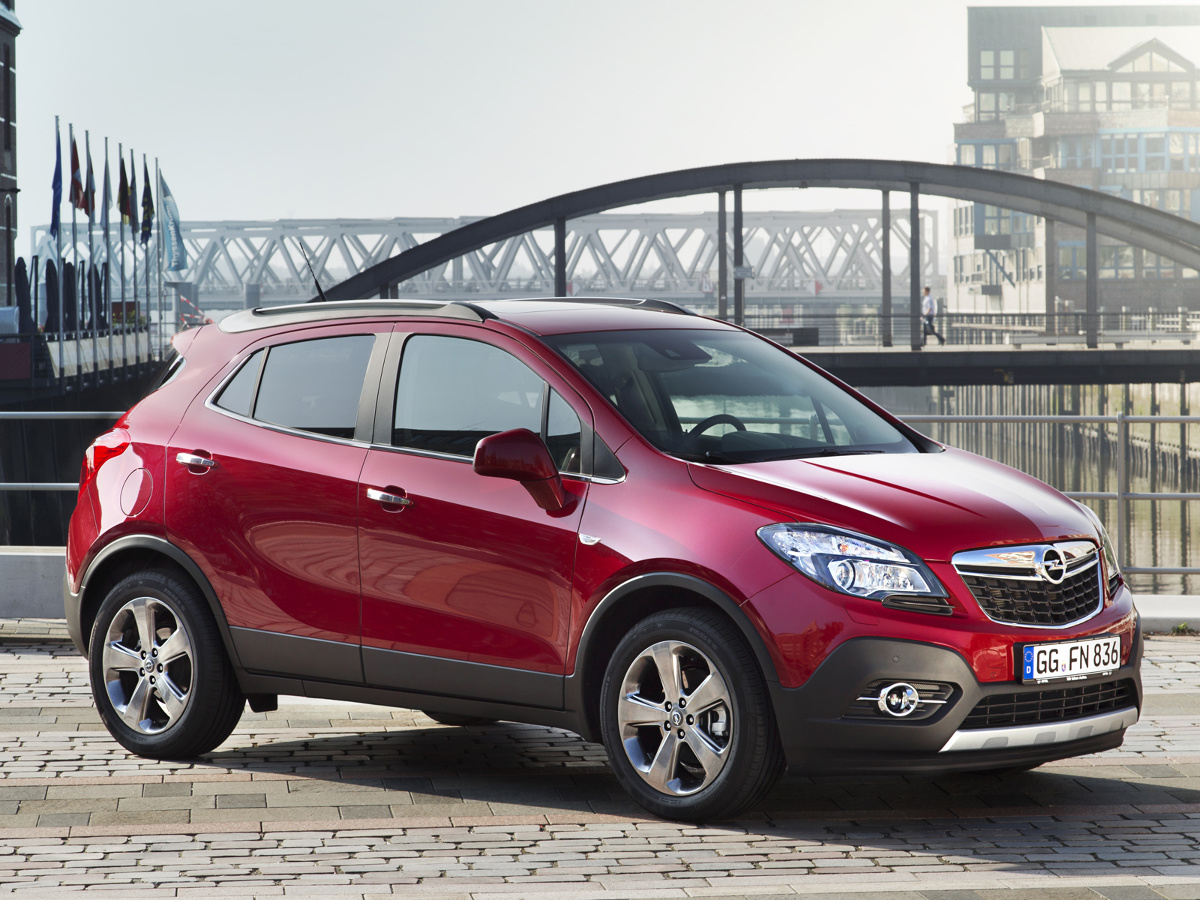 1. Opel Mokka
Cena od: 68 500 zł
Na polskim rynku Mokka jest obecna od niecałych dwóch lat, a w pierwszej połowie 2015 roku sprzedano 2373 sztuki tego modelu. W całym 2014 roku auto rozeszło się w niewiele większej liczbie 2647 egzemplarzy / Fot. Opel 1. Opel Mokka
Cena od: 68 500 zł
Na polskim rynku Mokka jest obecna od niecałych dwóch lat, a w pierwszej połowie 2015 roku sprzedano 2373 sztuki tego modelu. W całym 2014 roku auto rozeszło się w niewiele większej liczbie 2647 egzemplarzy / Fot. Opel