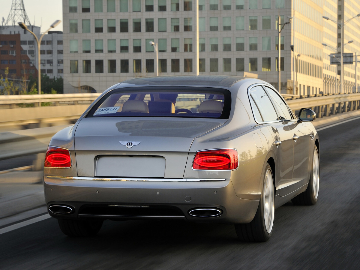 Bentley flying spur 2013