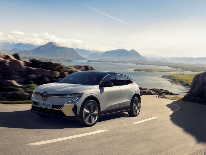 Renault Megane E-Tech.
Renault Megane E-TECH ma całkowicie elektryczny napęd. Zwolennicy spalinowych wersji nie mają czego szukać w konfiguratorze tej nowości.
Fot. Renault Renault Megane E-Tech.
Renault Megane E-TECH ma całkowicie elektryczny napęd. Zwolennicy spalinowych wersji nie mają czego szukać w konfiguratorze tej nowości.
Fot. Renault