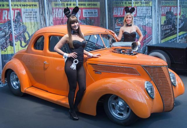 Piękne hostessy na targach Essen Motor Show 2014 - zdjęcia dziewczyn Piękne hostessy na targach Essen Motor Show 2014 - zdjęcia dziewczyn