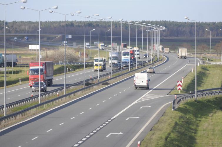 Ruszyła budowa bramek do poboru opłat na autostradzie A4 Ruszyła budowa bramek do poboru opłat na autostradzie A4