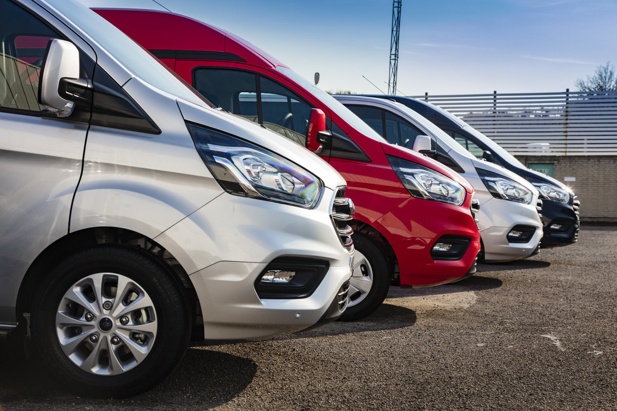 Jak informuje Instytut Badań Rynku Motoryzacyjnego SAMAR według danych zawartych w Centralnej Ewidencji Pojazdów we wrześniu 2020 roku zarejestrowano w Polsce 5 075 samochodów dostawczych, o 21,82% (+909 szt.) więcej niż rok wcześniej i o 5,14% (+248 szt.) więcej niż w sierpniu 2020 roku. Jednak dotychczas w 2020 roku zarejestrowano w Polsce 40 351 samochodów dostawczych, o 20,98% mniej w stosunku do analogicznego okresu ubiegłego roku.
Fot. Newspress Jak informuje Instytut Badań Rynku Motoryzacyjnego SAMAR według danych zawartych w Centralnej Ewidencji Pojazdów we wrześniu 2020 roku zarejestrowano w Polsce 5 075 samochodów dostawczych, o 21,82% (+909 szt.) więcej niż rok wcześniej i o 5,14% (+248 szt.) więcej niż w sierpniu 2020 roku. Jednak dotychczas w 2020 roku zarejestrowano w Polsce 40 351 samochodów dostawczych, o 20,98% mniej w stosunku do analogicznego okresu ubiegłego roku.
Fot. Newspress