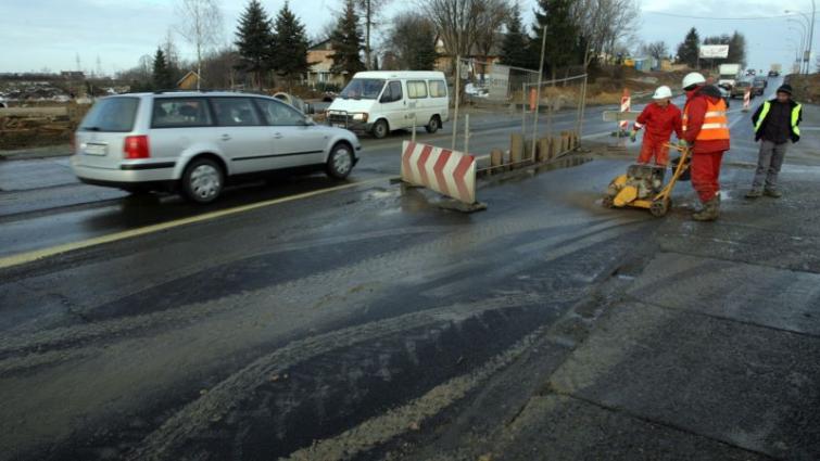 Utrudnienia na podkarpackich drogach (2.02) Utrudnienia na podkarpackich drogach (2.02)