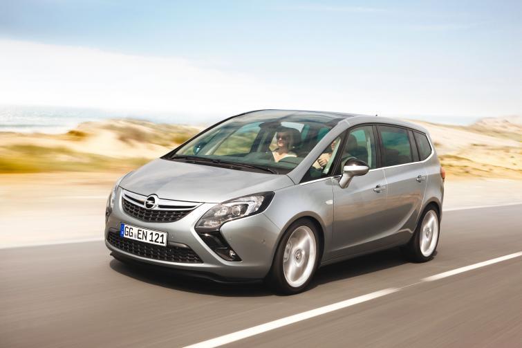 Opel Zafira Tourer - zobacz zdjęcia nowego modelu Opel Zafira Tourer - zobacz zdjęcia nowego modelu