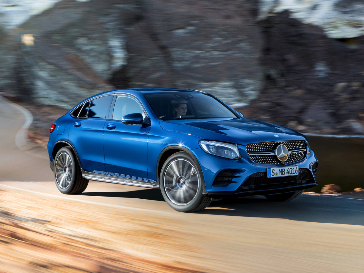 Mercedes GLC Coupe.
Ceny auta rozpoczynają się od 203 000 zł. Tyle zapłacimy za model GLC 250 4Matic Coupe, który napędza benzynowa jednostka 2.0 l turbo dostarczająca 211 KM i 350 Nm. W
Fot. Mercedes Mercedes GLC Coupe.
Ceny auta rozpoczynają się od 203 000 zł. Tyle zapłacimy za model GLC 250 4Matic Coupe, który napędza benzynowa jednostka 2.0 l turbo dostarczająca 211 KM i 350 Nm. W
Fot. Mercedes