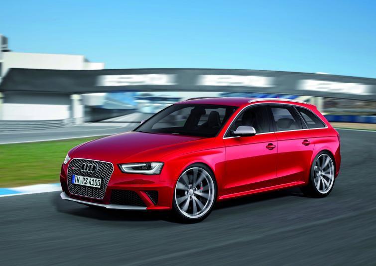 Nowe Audi Rs4 Avant Ma 450 Km Zobacz Zdjecia