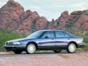 Oldsmobile Regency (1992 - 1999) Sedan