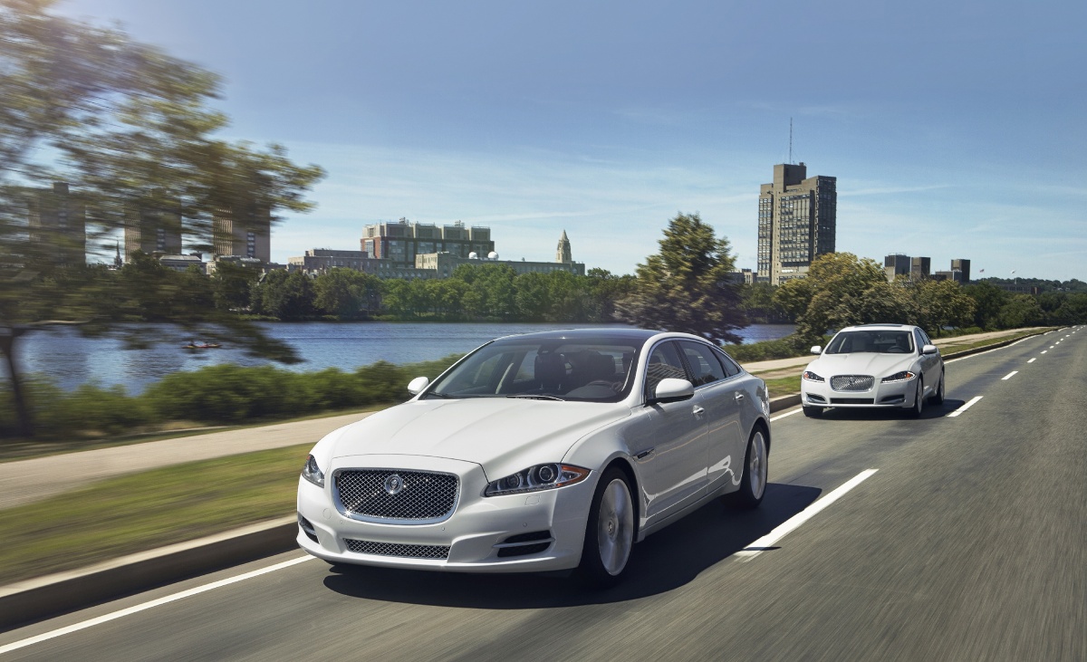Jaguar XF i XJ AWD, Fot: Jaguar Jaguar XF i XJ AWD, Fot: Jaguar