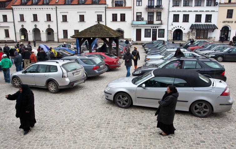 Zlot SAAB-ów w Kazimierzu Dolnym Zlot SAAB-ów w Kazimierzu Dolnym