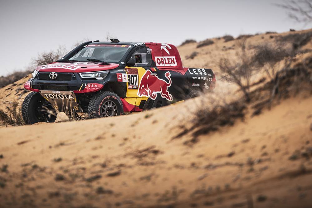 Rajd Dakar 2021. Przygoński i Orlen Team tuż za podium