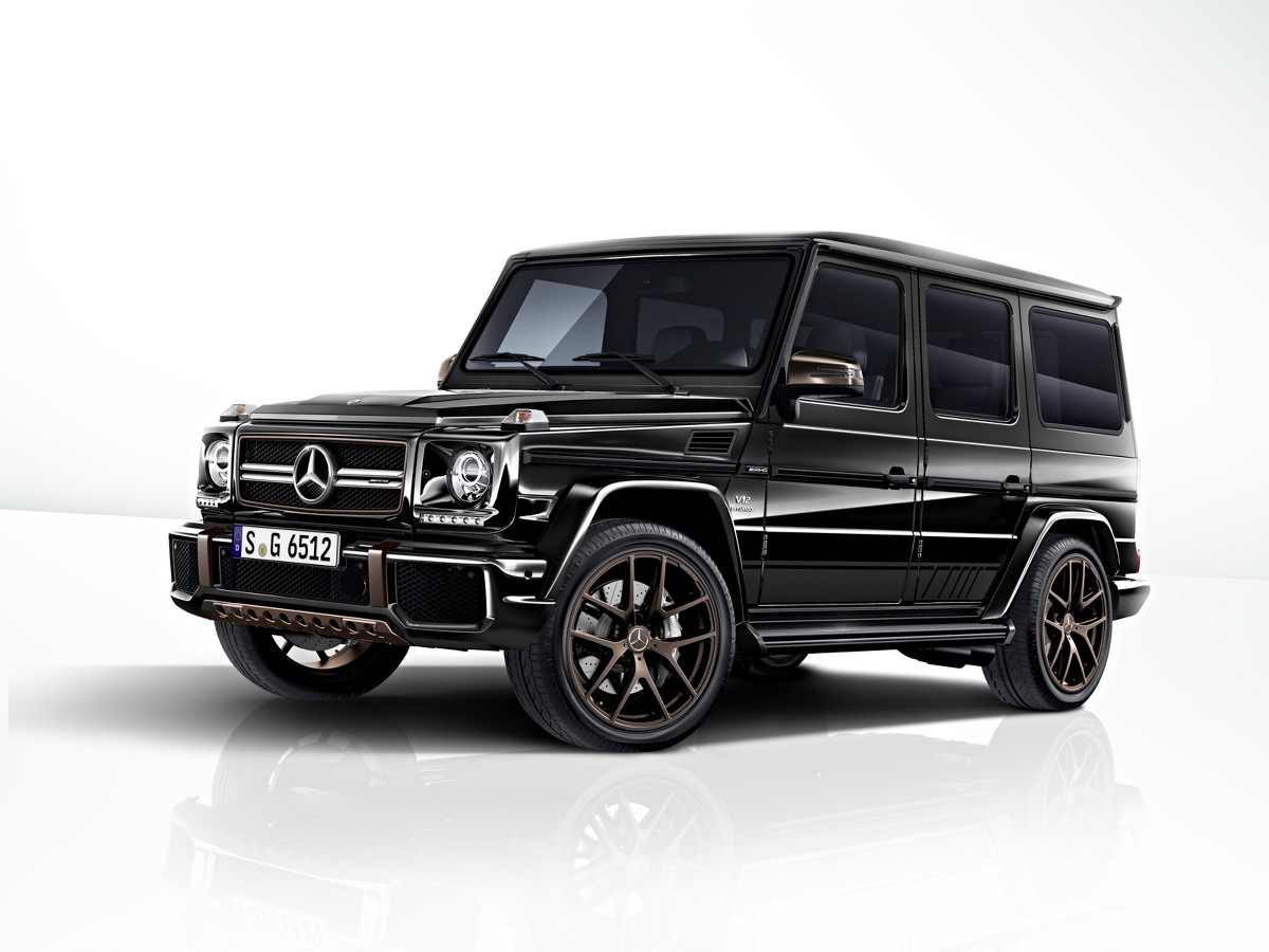 Mercedes-AMG G 65 Final Edition
Za napęd pożegnalnej wersji odpowiada silnik V12 o pojemności 6-litrów oferujący 630 KM mocy oraz 1000 Nm. Napęd przekazywany jest na wszystkie koła za pomocą 7-stopniowej skrzyni automatycznej AMG Speedshift 7G-Tronic.
Fot. Mercedes-Benz Mercedes-AMG G 65 Final Edition
Za napęd pożegnalnej wersji odpowiada silnik V12 o pojemności 6-litrów oferujący 630 KM mocy oraz 1000 Nm. Napęd przekazywany jest na wszystkie koła za pomocą 7-stopniowej skrzyni automatycznej AMG Speedshift 7G-Tronic.
Fot. Mercedes-Benz