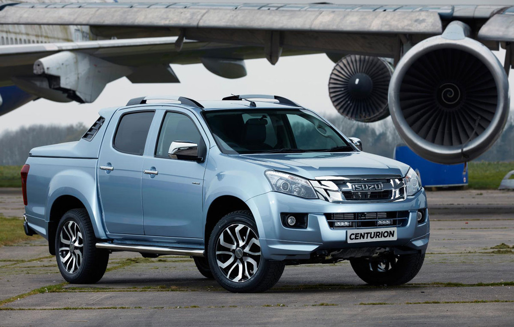 Isuzu D-MAX Centurion
Za napęd Isuzu D-MAX Centurio odpowiada 2,5-litrowy silnik Diesla oferujący 163 KM. Do dyspozycji kierowców jest m.in. kamera cofania oraz system multimedialny Alpine z 8-calowym ekranem.
Fot. Isuzu Isuzu D-MAX Centurion
Za napęd Isuzu D-MAX Centurio odpowiada 2,5-litrowy silnik Diesla oferujący 163 KM. Do dyspozycji kierowców jest m.in. kamera cofania oraz system multimedialny Alpine z 8-calowym ekranem.
Fot. Isuzu