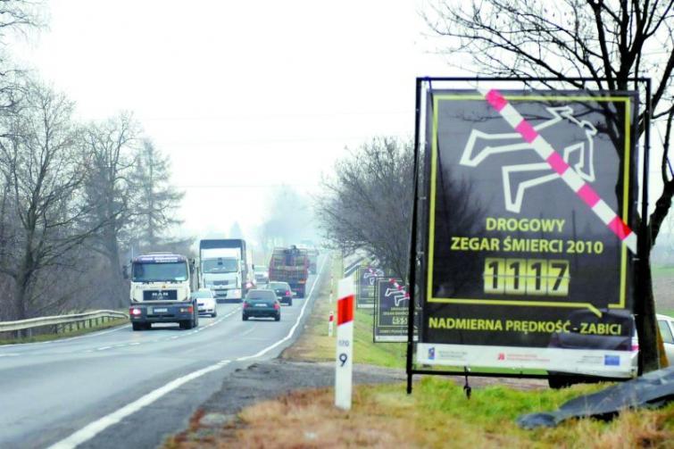 Zegary śmierci na drogach krajowych poprawią bezpieczeństwo? Zegary śmierci na drogach krajowych poprawią bezpieczeństwo?