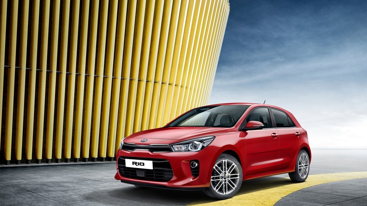 Kia Rio
Nadwozie mierzy 4065 mm długości, 1725 mm szerokości i 1450 mm wysokości. Auto jest więc o 15 mm dłuższe, 5 mm szersze i 5 mm niższe od poprzedniej generacji.
Fot. Kia Kia Rio
Nadwozie mierzy 4065 mm długości, 1725 mm szerokości i 1450 mm wysokości. Auto jest więc o 15 mm dłuższe, 5 mm szersze i 5 mm niższe od poprzedniej generacji.
Fot. Kia