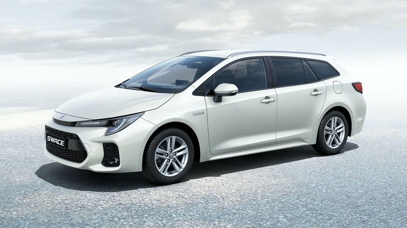 Suzuki SWACE
Standardowe wyposażenie obejmuje m.in. system info-rozrywki z 8-calowym ekranem dotykowym, tunerem radiowym AM/FM/DAB, funkcją Bluetooth i przyciskami sterowania umieszczonymi na kierownicy.
Fot. Suzuki Suzuki SWACE
Standardowe wyposażenie obejmuje m.in. system info-rozrywki z 8-calowym ekranem dotykowym, tunerem radiowym AM/FM/DAB, funkcją Bluetooth i przyciskami sterowania umieszczonymi na kierownicy.
Fot. Suzuki